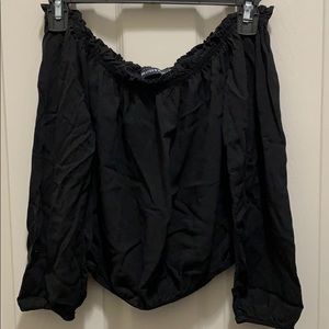 Brandy Melville off the shoulder top